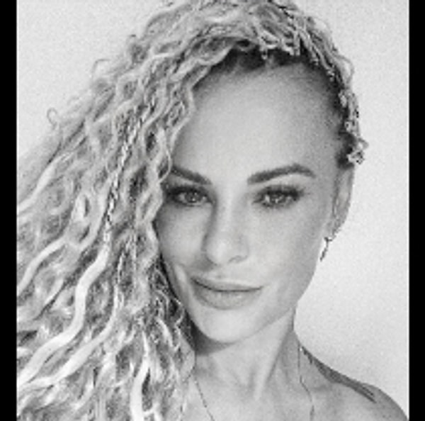 Burcu Bal Profil Resmi